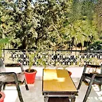 Eminence Palm Residency - 1 Km From City Center