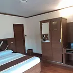 Hotel Lake Palace Mount Abu