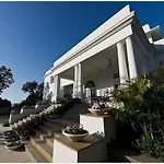 Altus Luxury Homestay