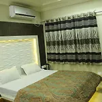 Hotel Hilltop