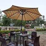 Hotel Savera Palace