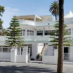 Hotel Lake Inn
