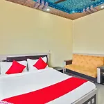 Oyo 28708 Hotel Hill Palace