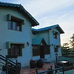 Hotel Manek Manor