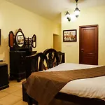 Hotel Manek Manor