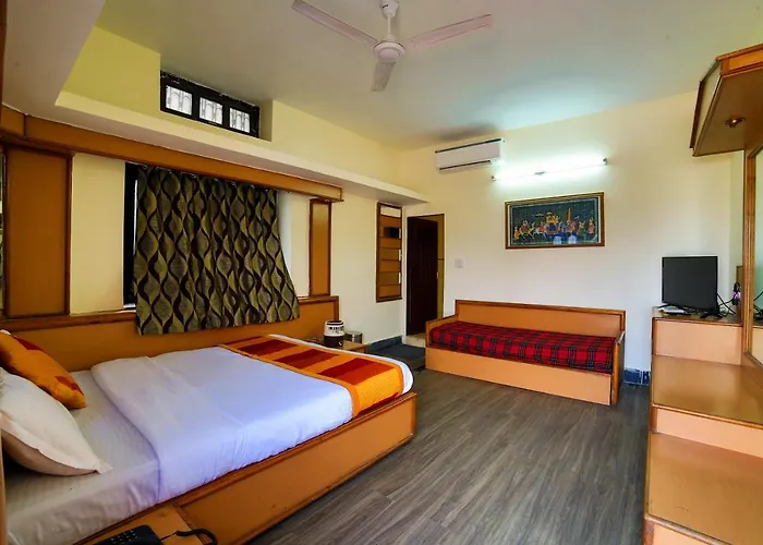 Hotel Lasa Grand - By Castle Rock