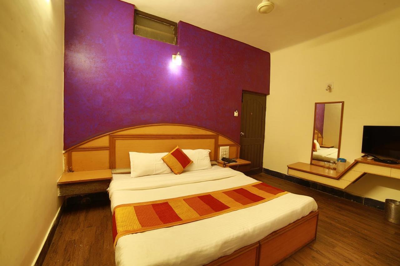 Hotel Lasa Grand - By Castle Rock Mount Abu