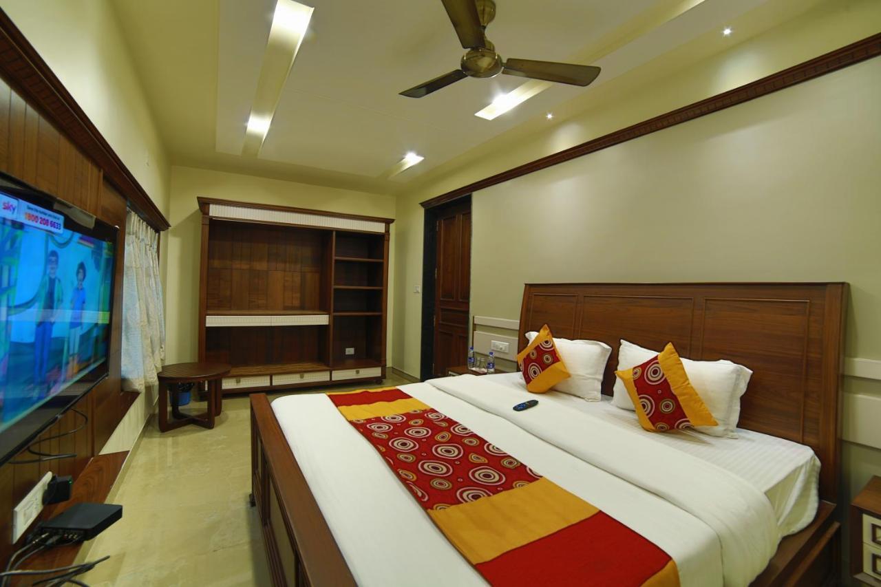 Mid Town Inn Hotel 3*