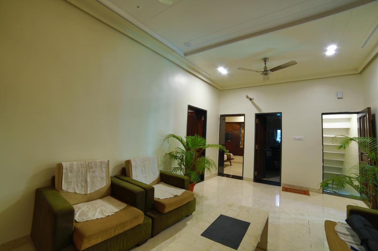 Hotel Mid Town Inn Mount Abu