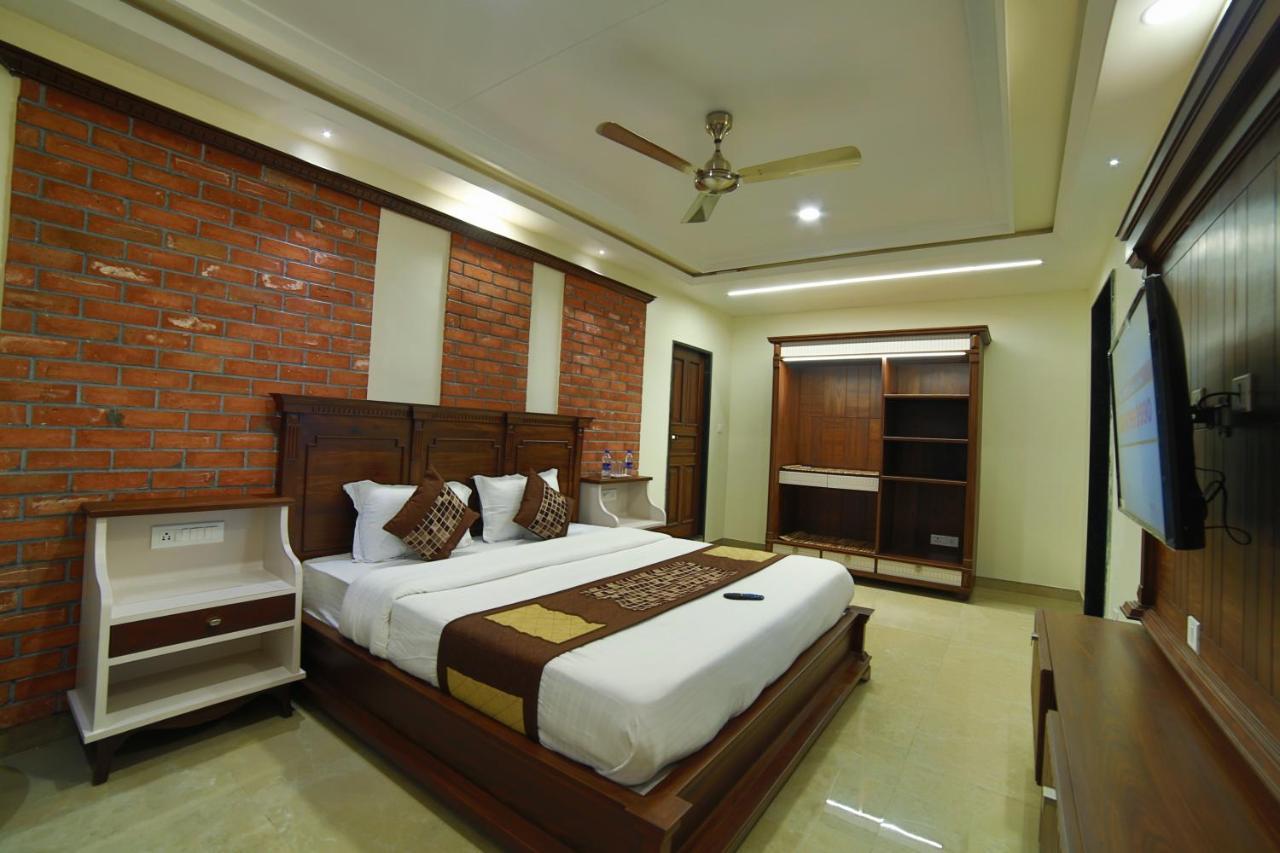 Mid Town Inn 3* Mount Abu