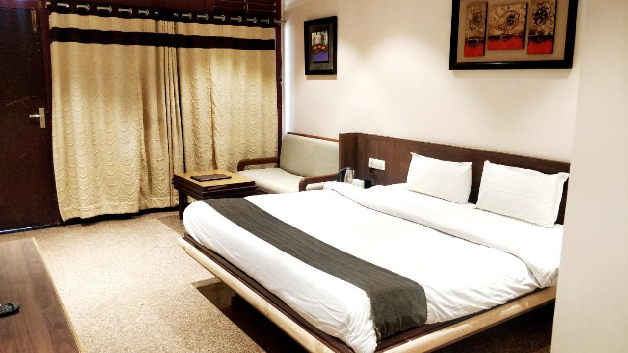 Hotel Mount Regency