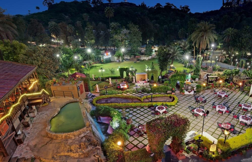 Chacha Hotel Mount Abu