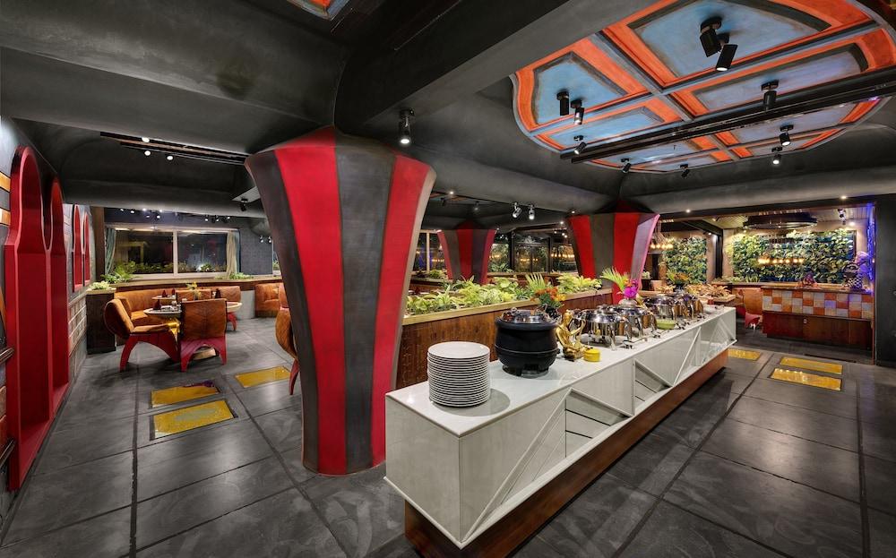 Chacha Hotel