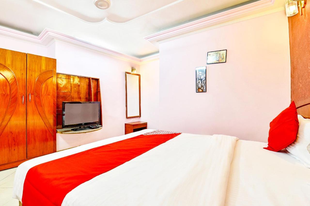Hotel Oyo 13552 Aradhana 3*