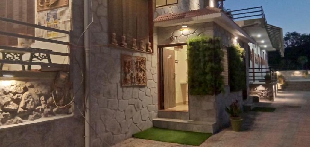 Hari Niwas - A Boutique Garden Resort 3*