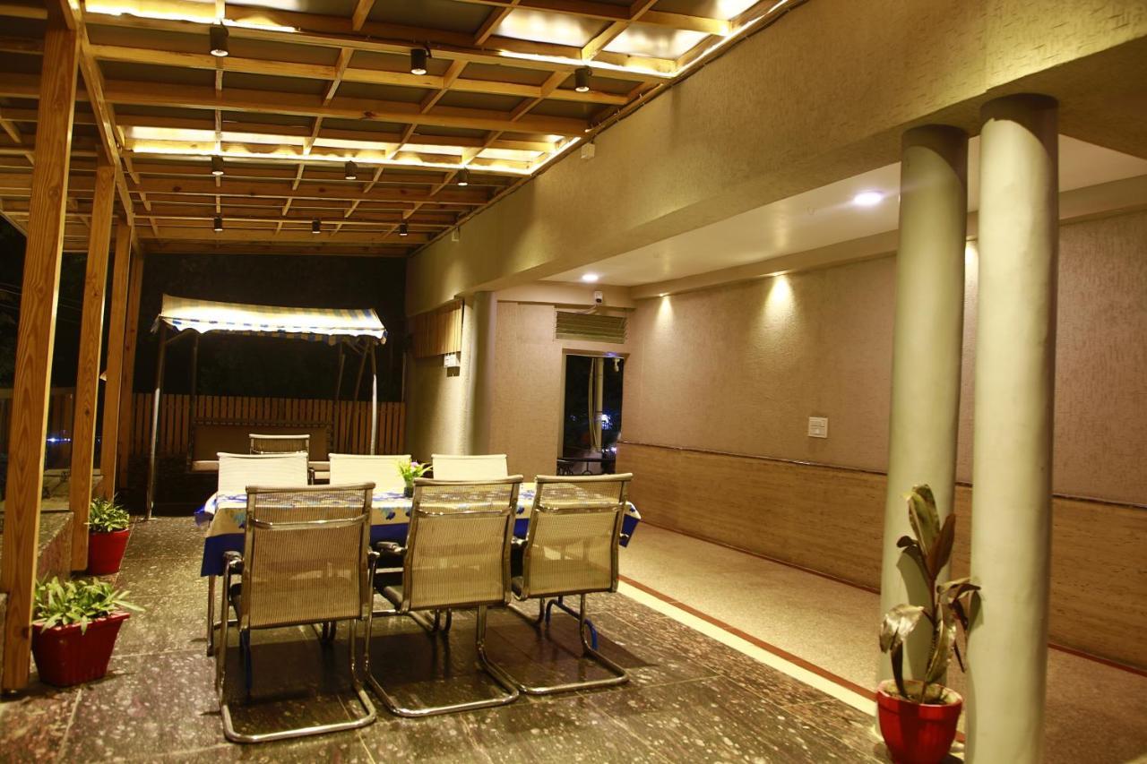 Hotel Aradhana 3*