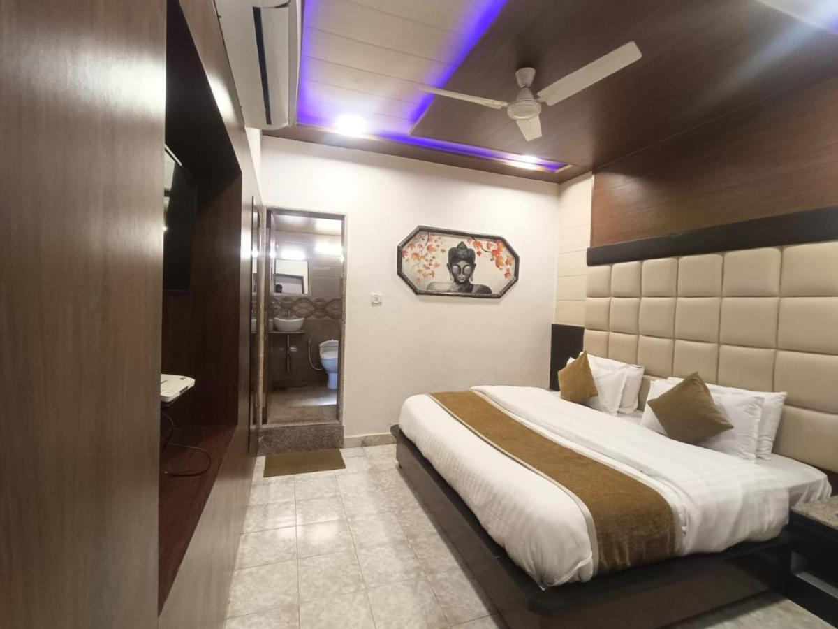 Golden Veena- Mount Abu- 1 Km From Nakki Hotel Mount Abu