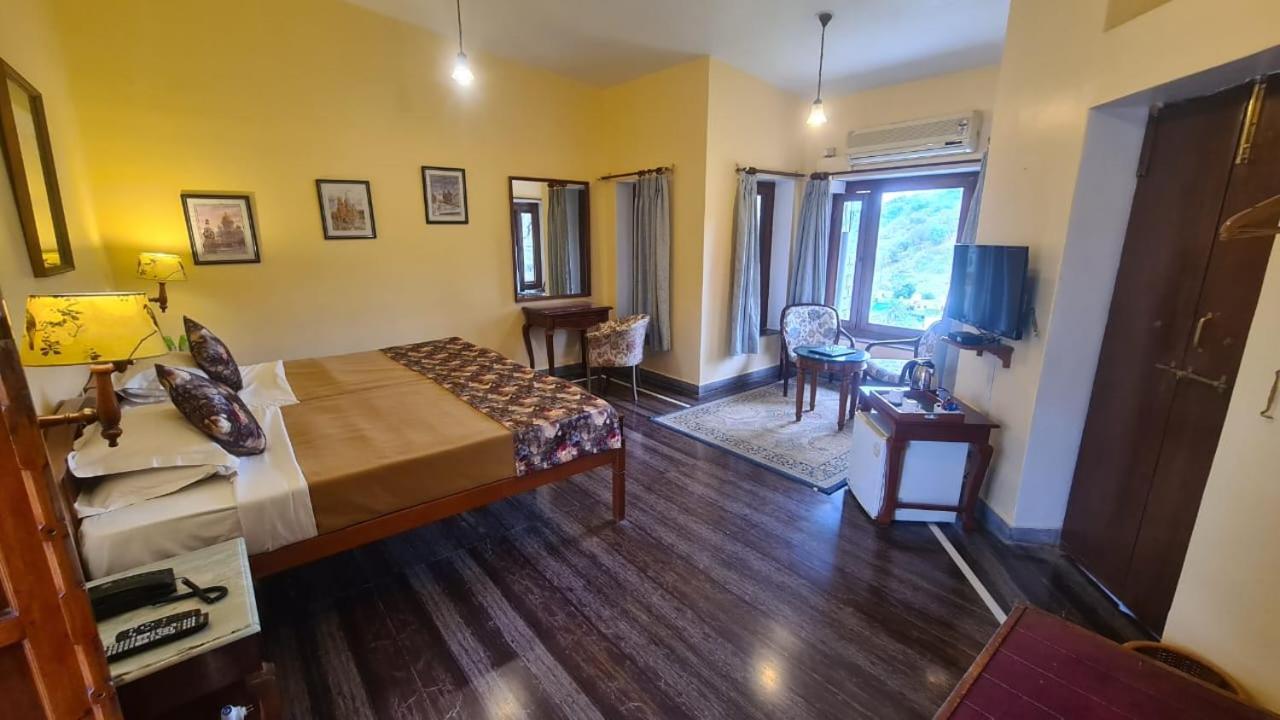 Kesar Bhawan Palace 3*