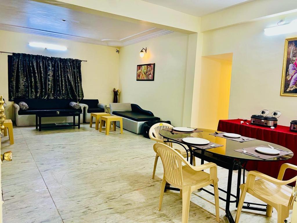 Hotel Udai Mount Mount Abu