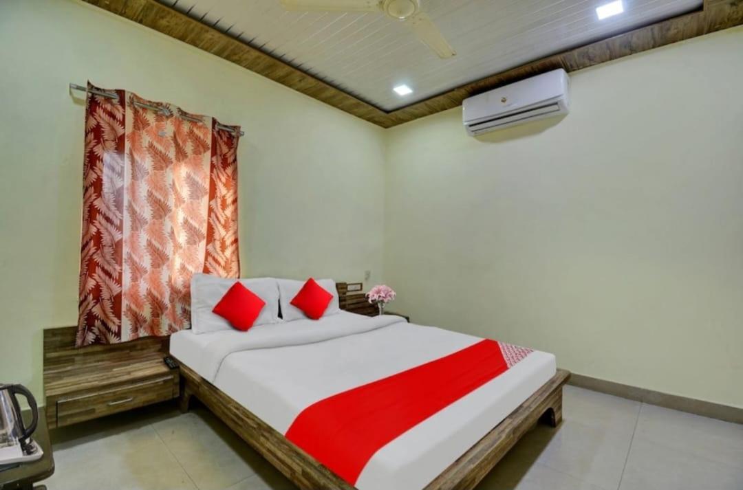 Hotel The Spring Valley *