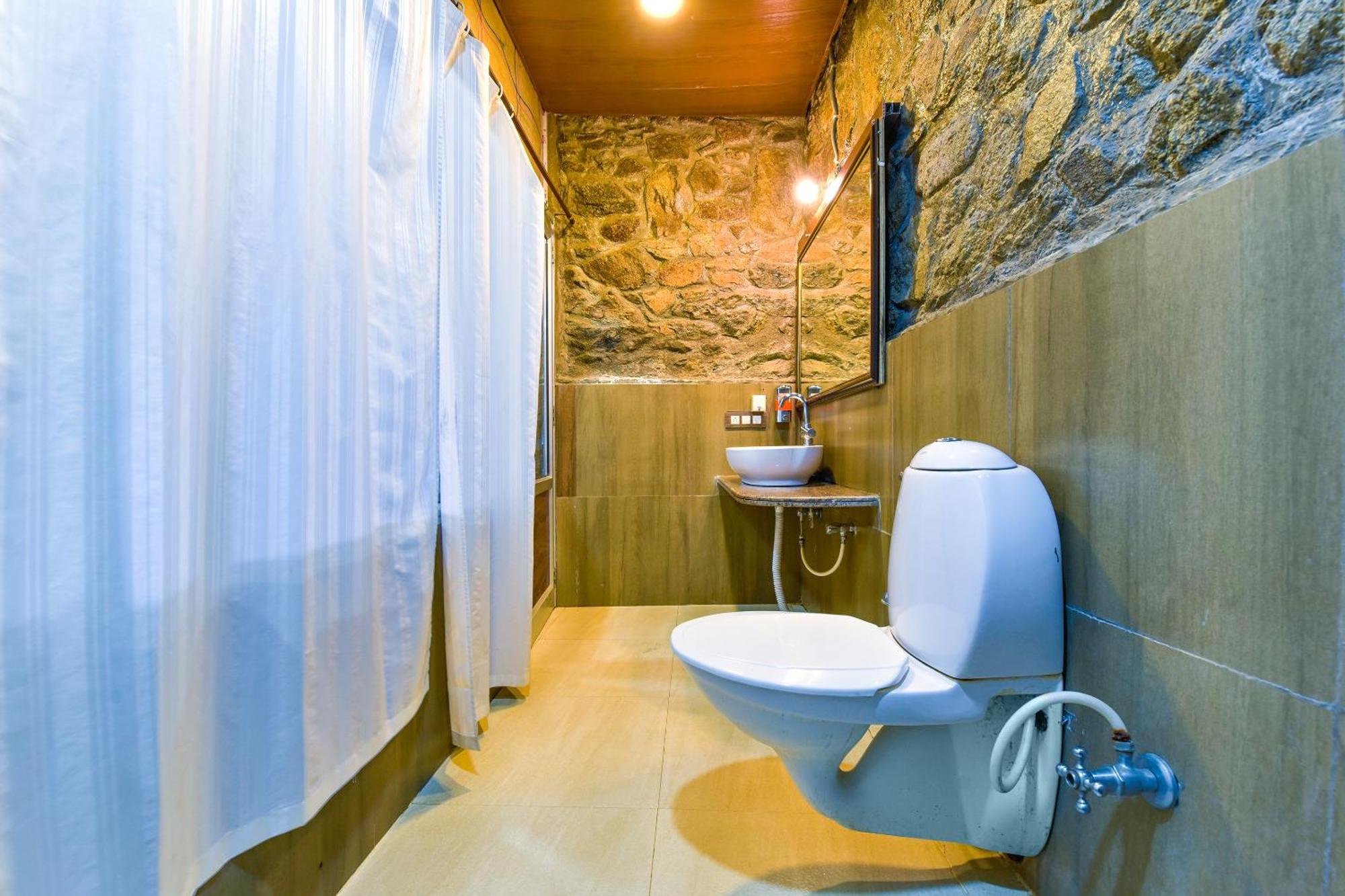 Hotel Castlle Rock, Mount Abu