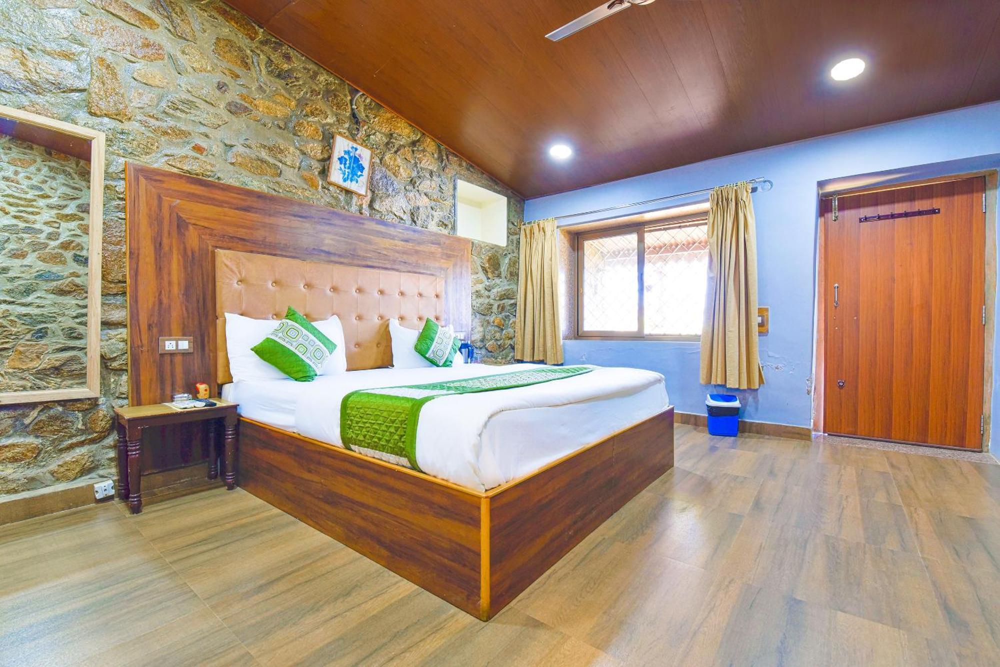 Hotel Castlle Rock,