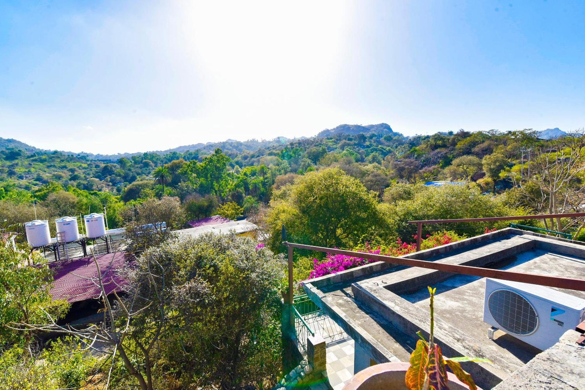 Hotel Castlle Rock, Mount Abu