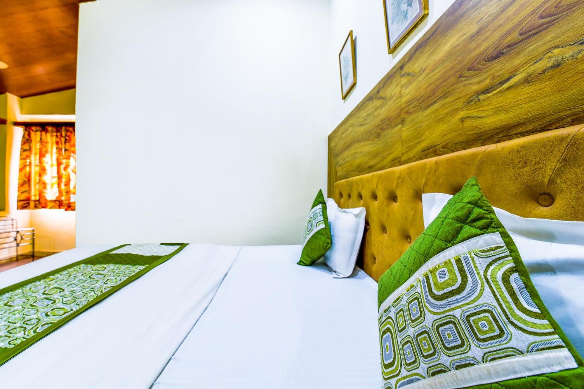 Castlle Rock, Hotel 3*