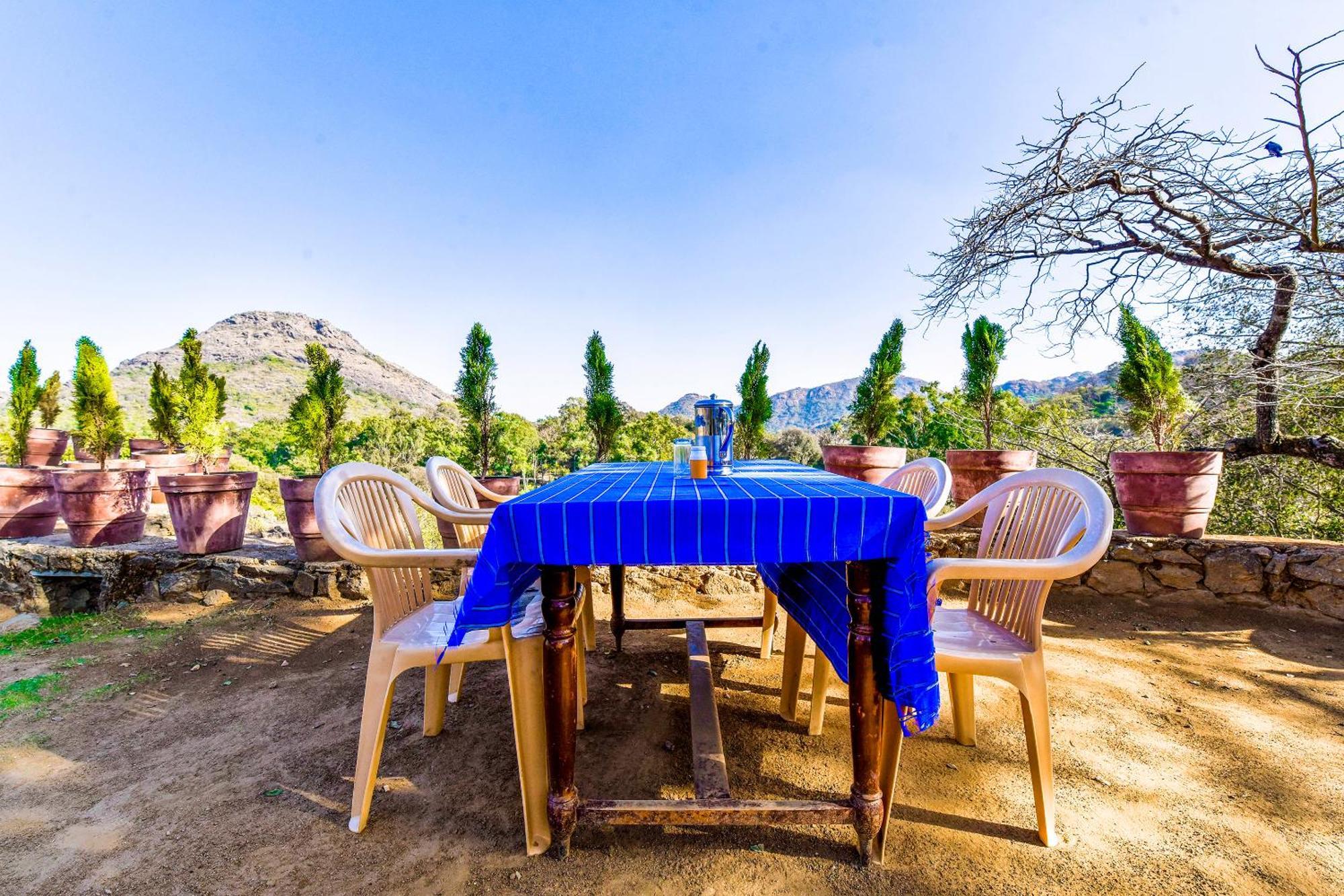 Hotel Castlle Rock, 3*