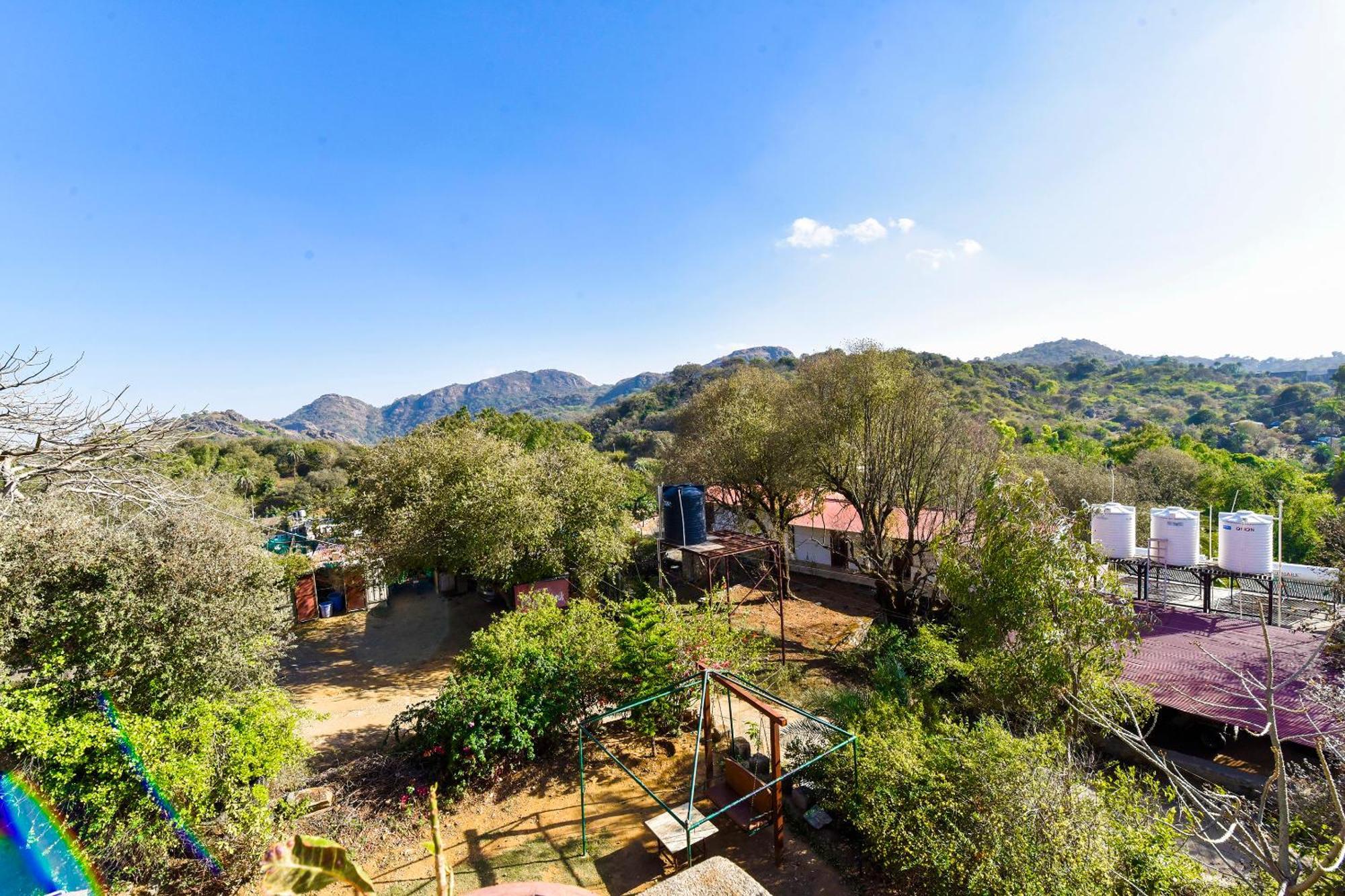 Castlle Rock, Hotel Mount Abu