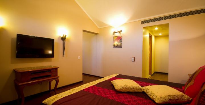 Hilltone Hotel Mount Abu
