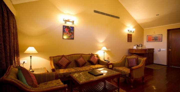 Hilltone Hotel