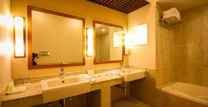 Hilltone 3* Mount Abu