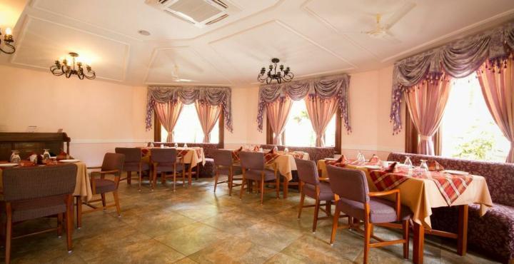 Hotel Cama Rajputana Club 4*