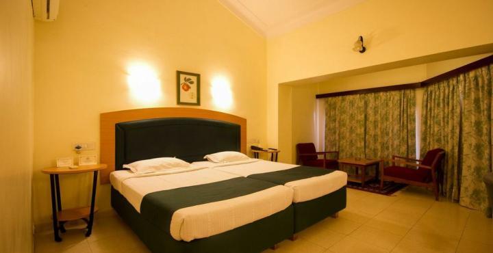 Cama Rajputana Club Hotel