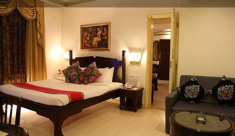 Hillock Hotel