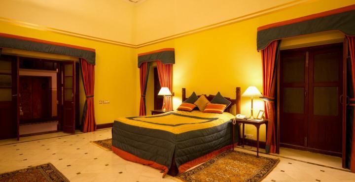 Palace 3*