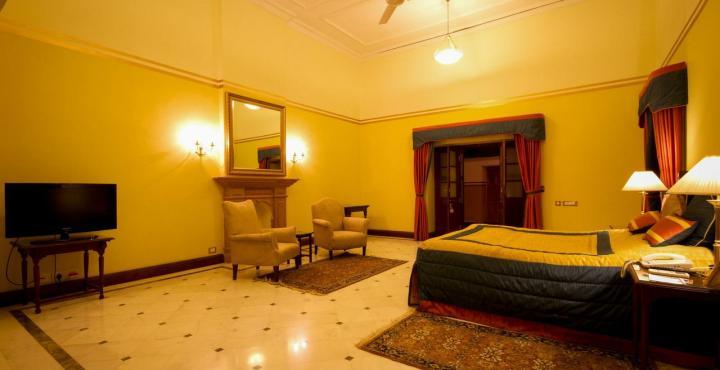 Palace Hotel 3*
