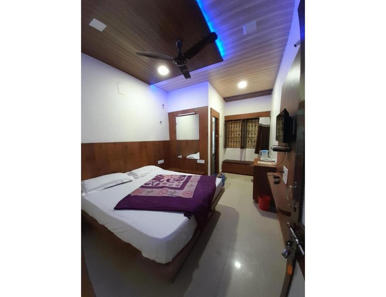 Radhika Palace, Mount Abu, Rajasthan *
