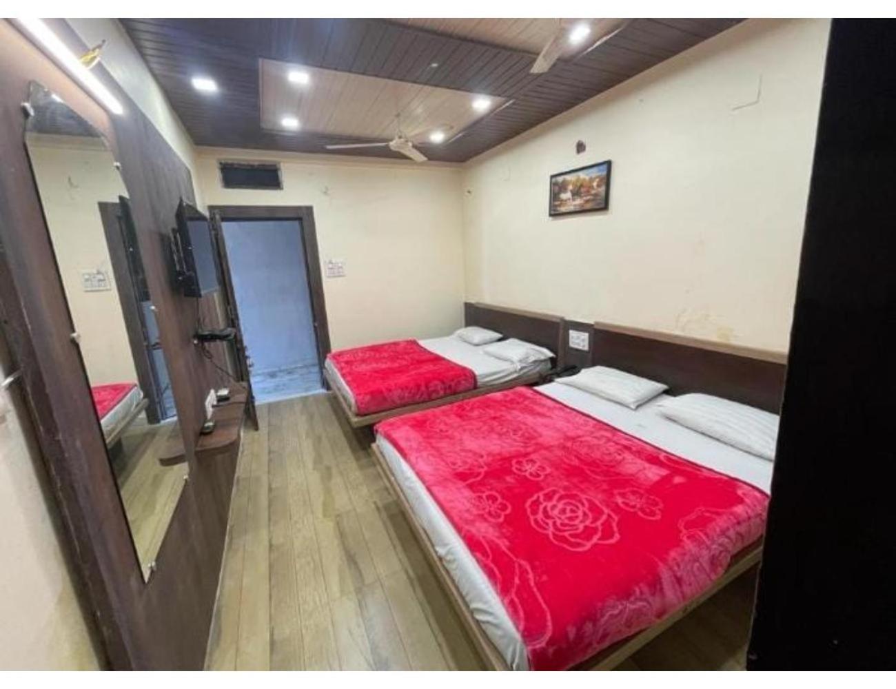 Homestay Radhika Palace, Mount Abu, Rajasthan Mount Abu
