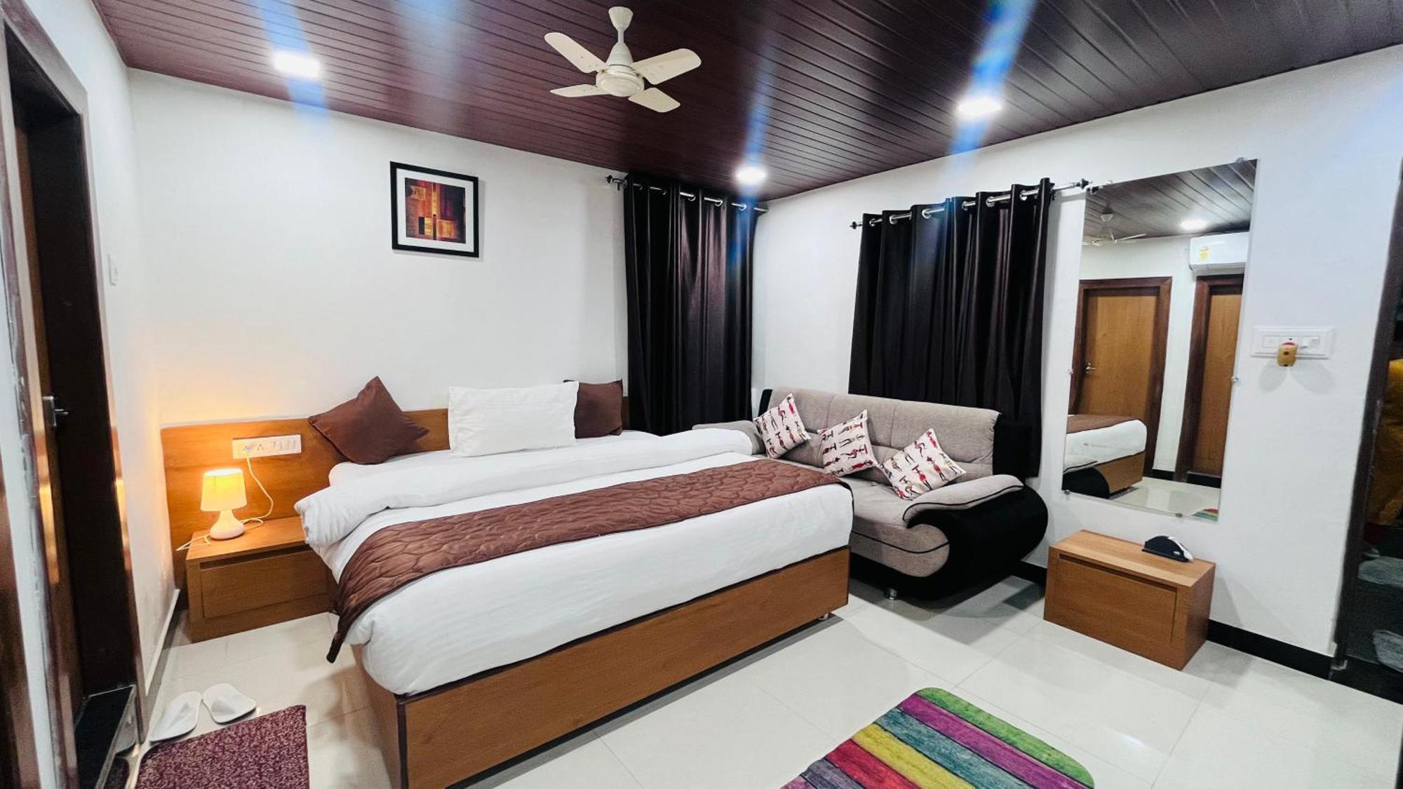 Gulmarg Residency *