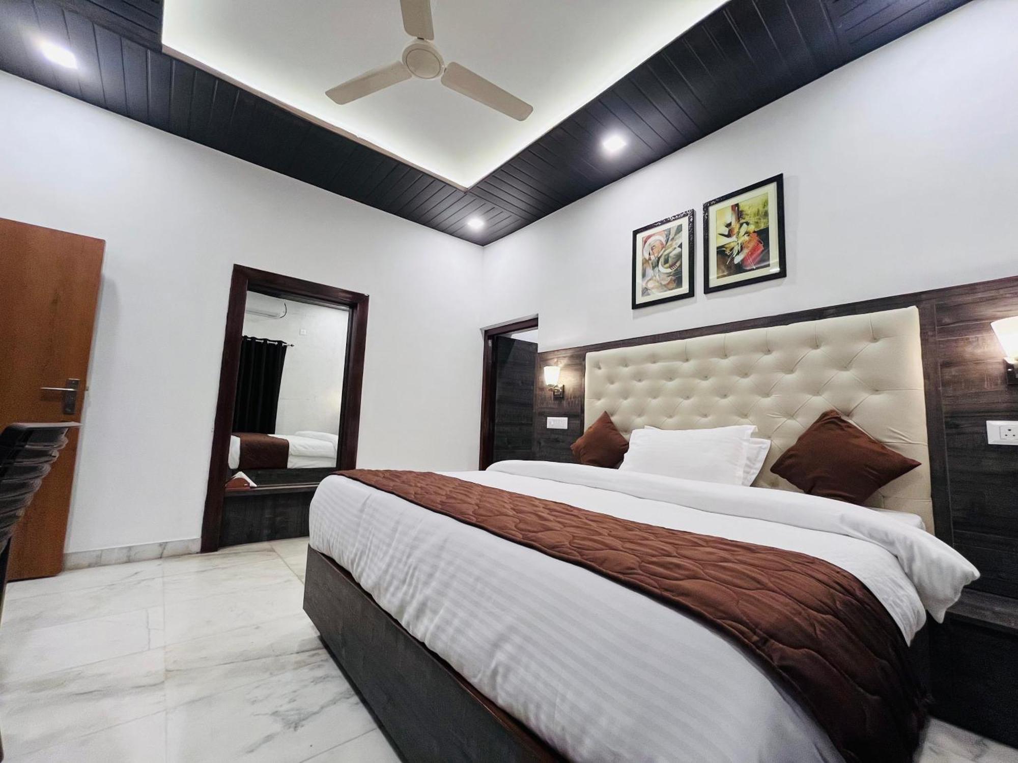 Gulmarg Residency * Mount Abu