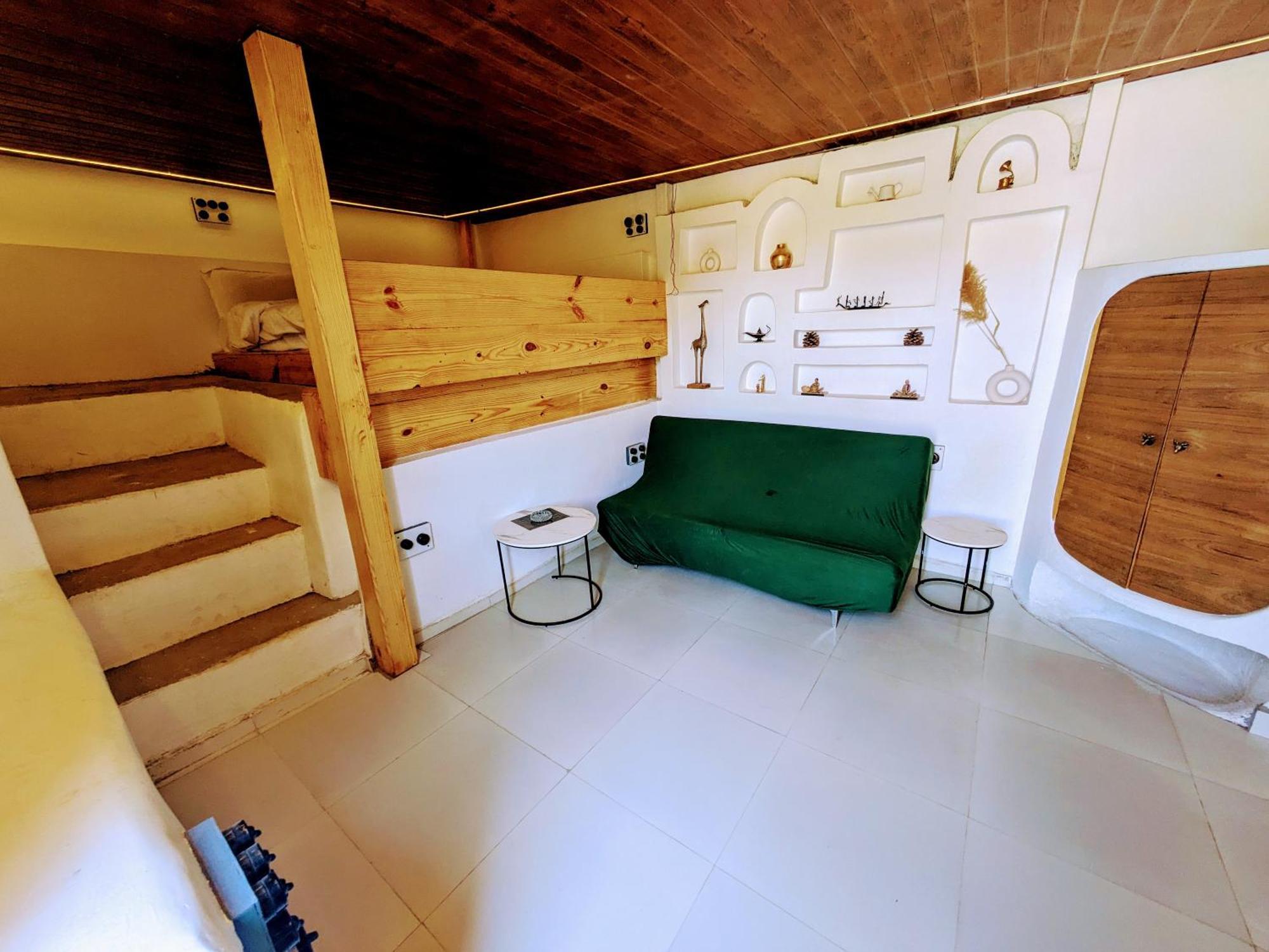 Cave Canvas Guest house Mount Abu