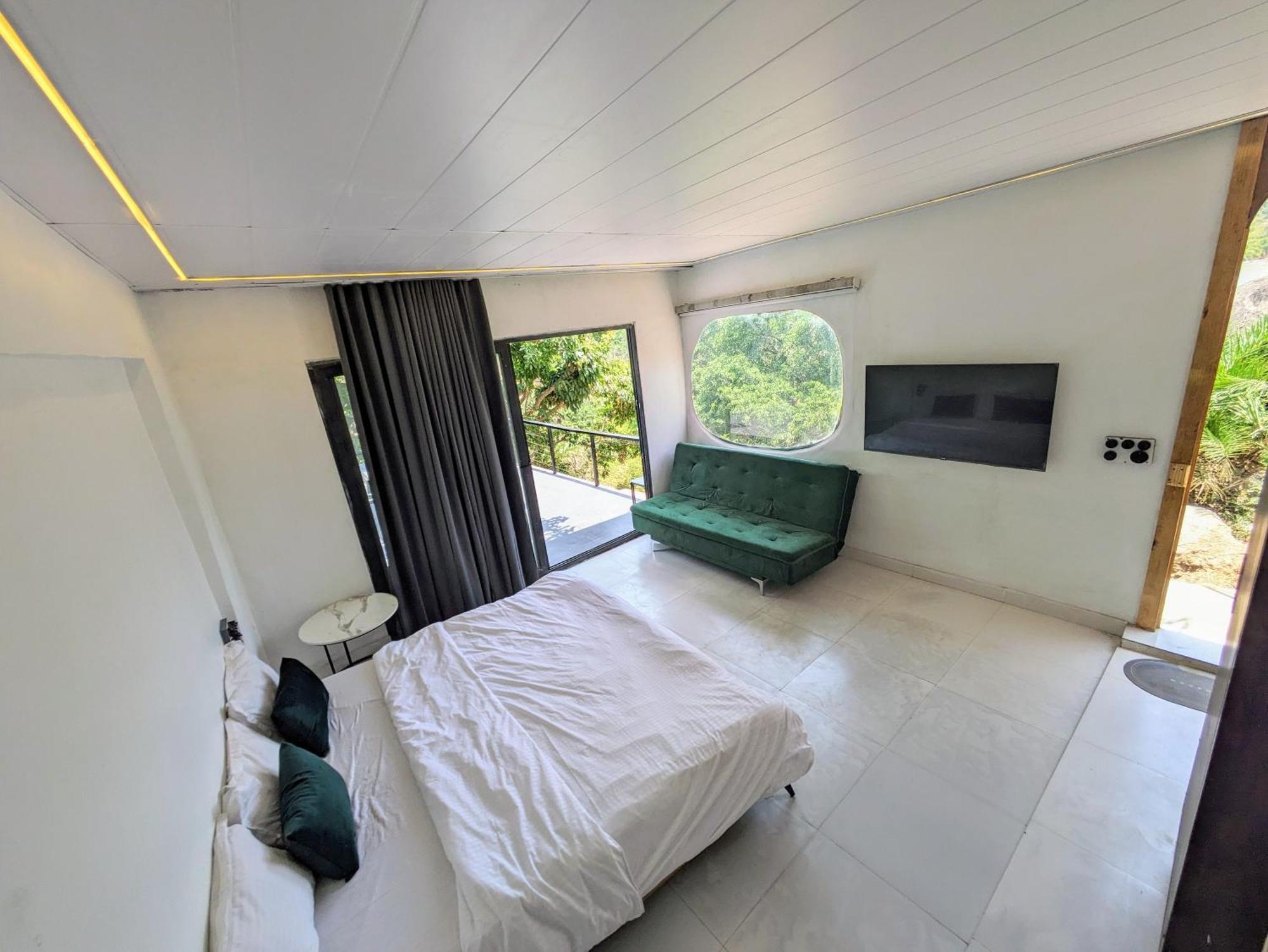 Glass Canvas Mount Abu