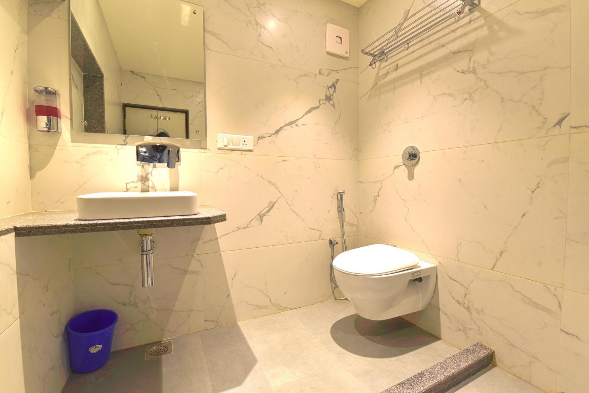 Hotel Bunglow 14, With Balcony Mount Abu
