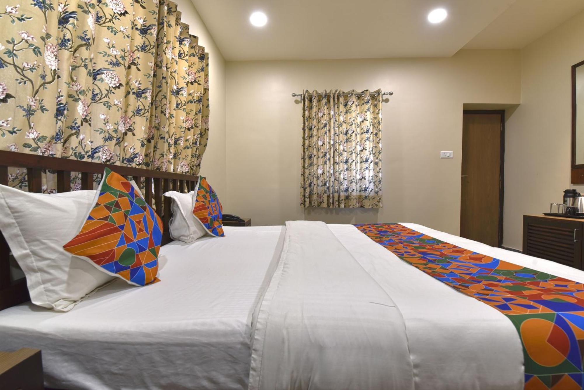 Hotel Bunglow 14, With Balcony Mount Abu