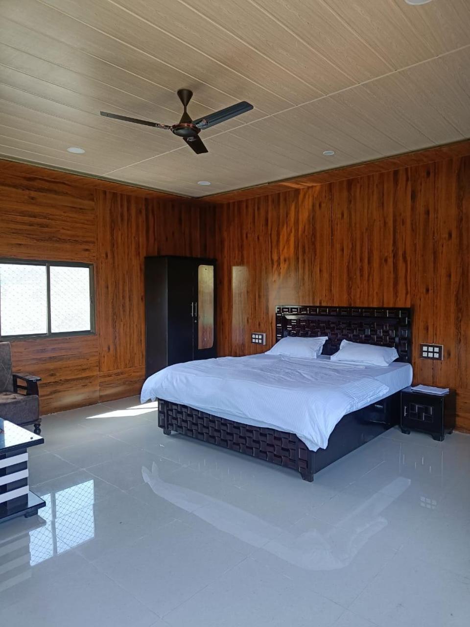 Far Out Field Resort