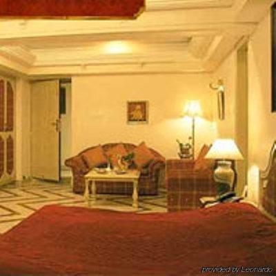 Hillock Hotel Mount Abu