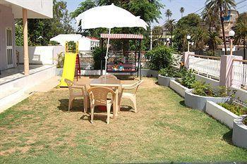 Hotel Karnavati Mount Abu