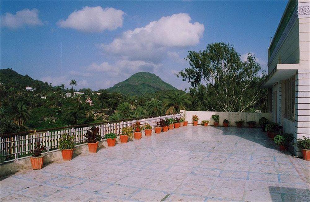 Hotel Karnavati